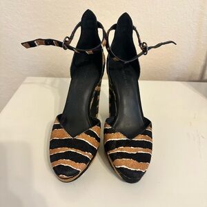 Rebecca Minkoff Black and Brown Striped Heels size 7M.